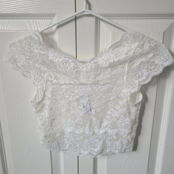 Lace crop top - Picture 2 of 3